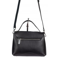 На фото 3 - Кожаная женская сумка satchel, цвет чёрный На фото 3 - Кожаная женская сумка satchel, цвет чёрный