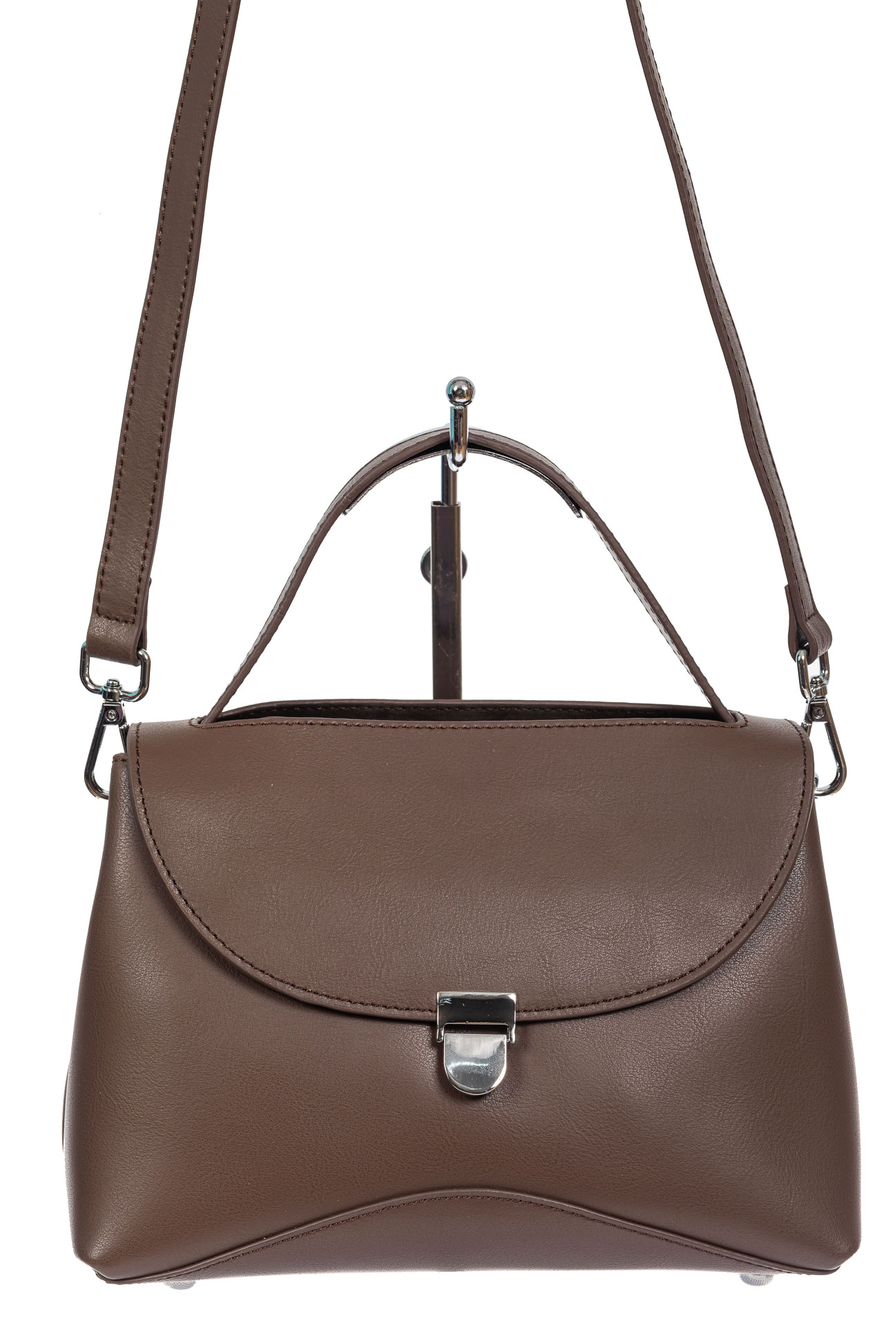 На фото 2 - Кожаная женская сумка satchel, цвет коричневый На фото 2 - Кожаная женская сумка satchel, цвет коричневый