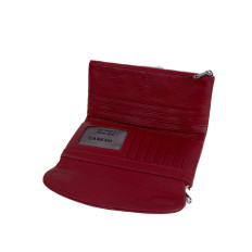 На фото 2 - Женский кошелёк  из натуральной кожи, цвет  бордовый